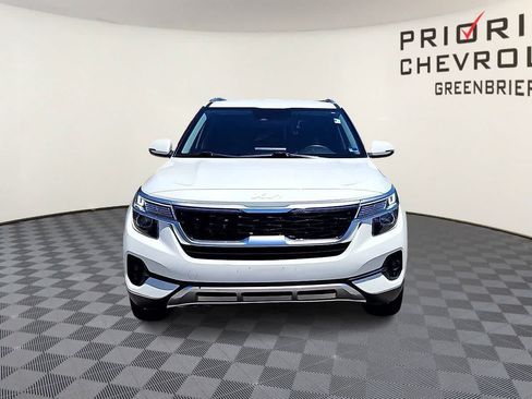 Used 2023 Kia Seltos S w/ Navigation Package AWD/4WD image 3