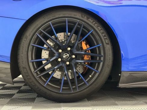 Used 2020 Nissan GT-R Premium AWD/4WD image 9