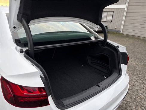 Used 2024 Audi A4 2.0T Premium Plus image 22