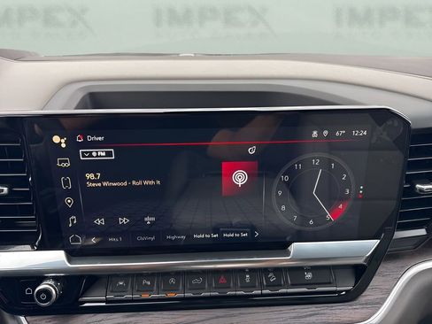 Used 2025 GMC Sierra 1500 SLT image 19