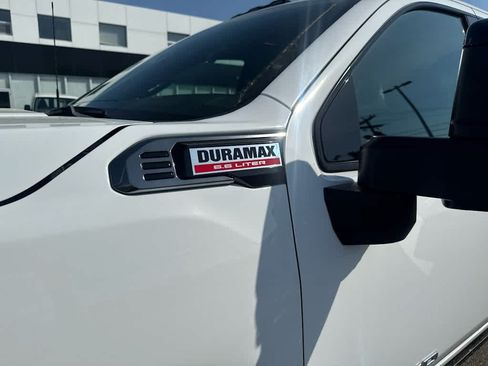 New 2026 GMC Sierra 2500 AT4 w/ AT4 Preferred Package AWD/4WD image 9