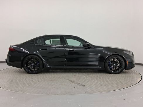 New 2026 BMW M5 image 8