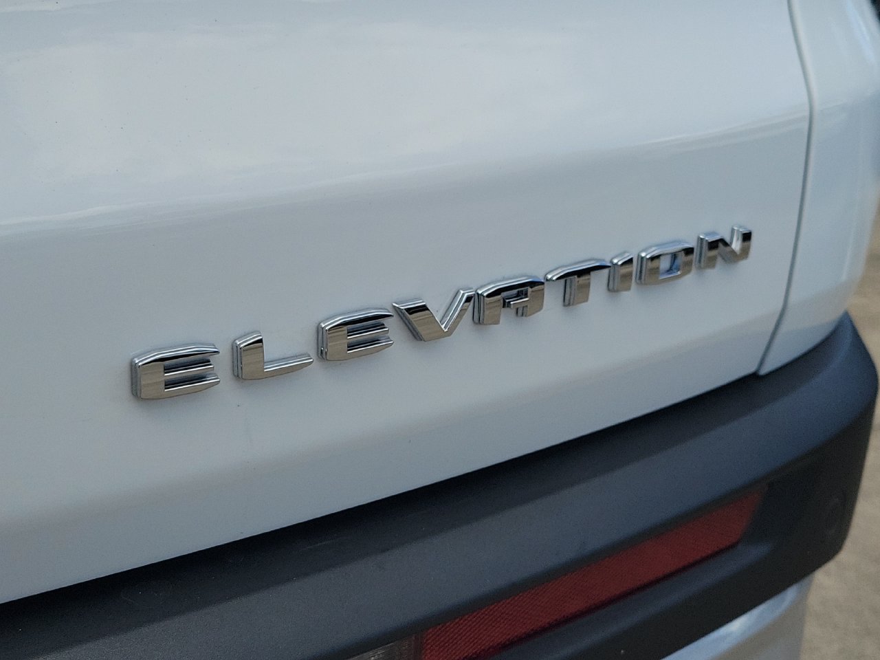 Certified 2026 GMC Acadia Elevation w/ Elevation Premium Package FWD image 7