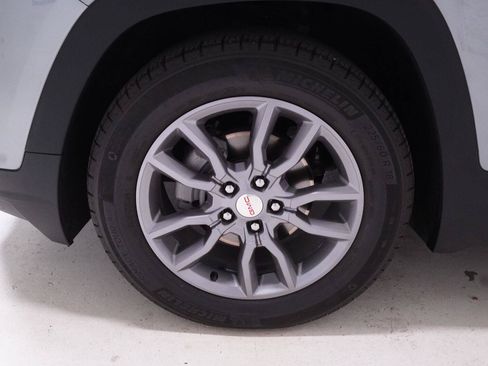 Used 2023 GMC Terrain SLT w/ LPO, 'HIT The Road' Package FWD image 40
