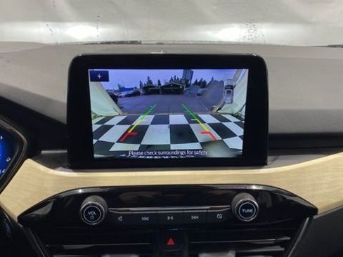 Used 2021 Ford Escape Titanium w/ Titanium Elite Package image 33