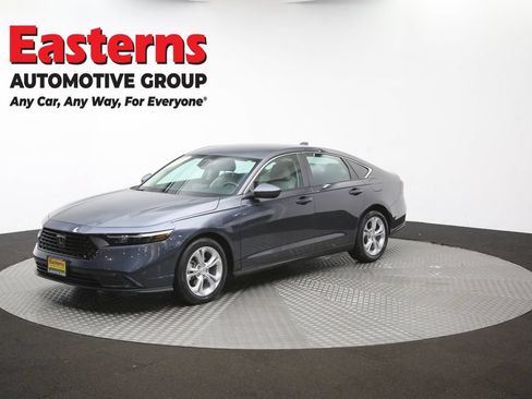 Used 2025 Honda Accord LX image 54
