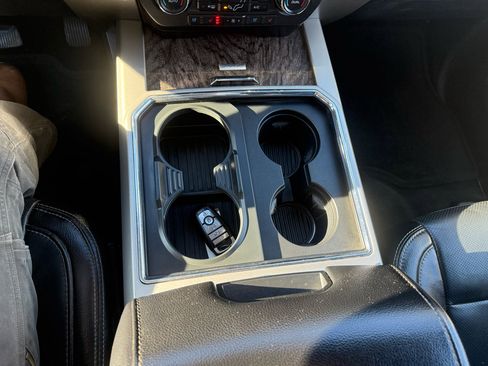 Used 2017 Ford F350 Lariat w/ Lariat Ultimate Package image 21