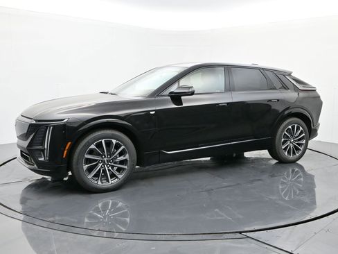 New 2025 Cadillac Lyriq Sport w/ LPO, Floor Liner Package image 2