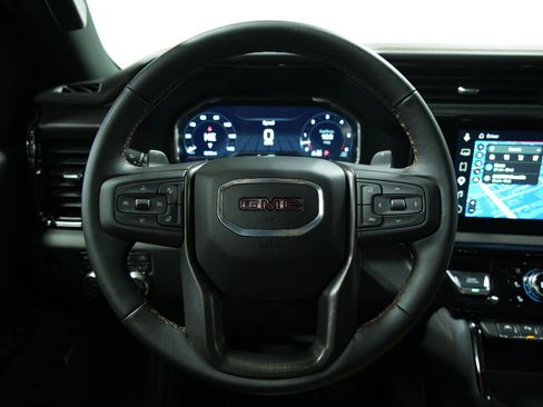 Used 2025 GMC Sierra 1500 AT4 w/ AT4 Premium Package AWD/4WD image 41