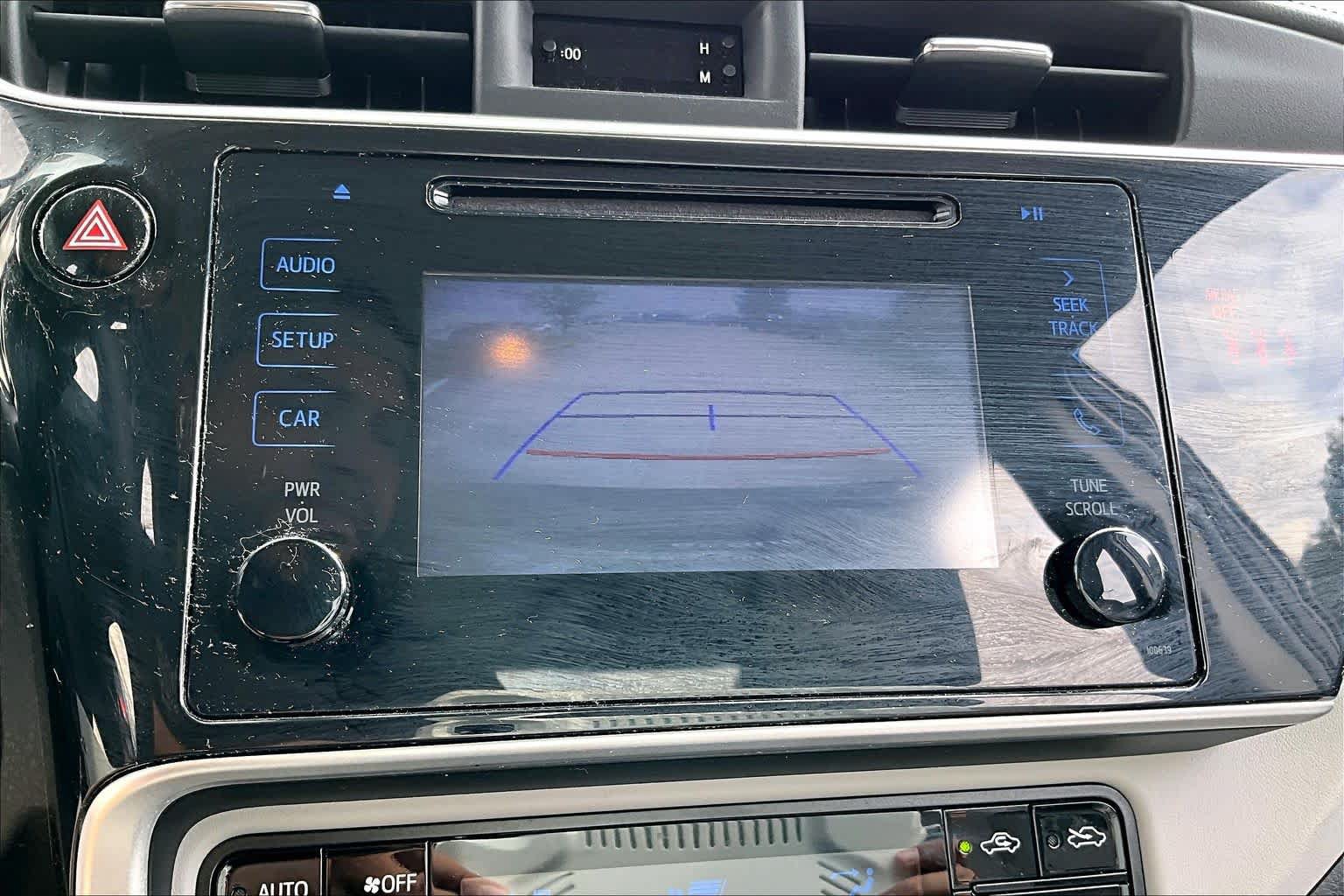 Used 2018 Toyota Corolla LE FWD image 25