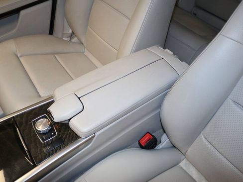 Used 2015 Mercedes-Benz E 350 Sedan image 75