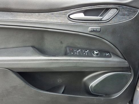Used 2022 Alfa Romeo Stelvio Sprint image 23