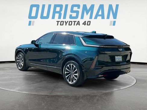 Used 2024 Cadillac Lyriq Sport w/ LPO, Floor Liner Package AWD/4WD image 5