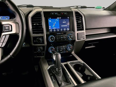 Used 2018 Ford F150 Lariat image 6