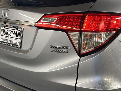 Used 2019 Honda HR-V Touring image 6