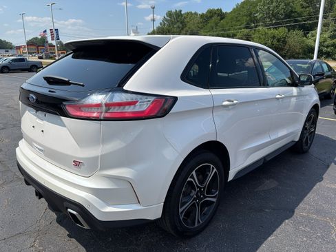 Used 2019 Ford Edge ST w/ Convenience Package AWD/4WD image 6