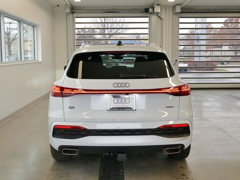 New 2025 Audi Q5 Prestige image 5