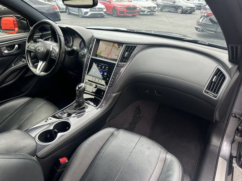 Used 2019 INFINITI Q60 Red Sport 400 w/ Cargo Package RWD image 19