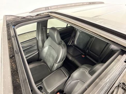 Used 2025 Jeep Grand Cherokee Altitude image 21