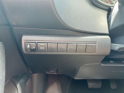 Certified 2022 Toyota Corolla LE FWD image 13