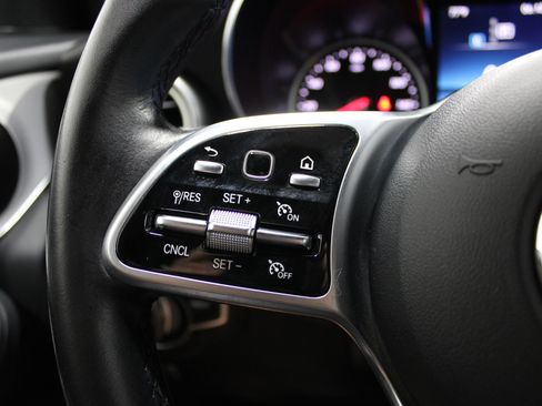 Used 2021 Mercedes-Benz GLC 300 image 42