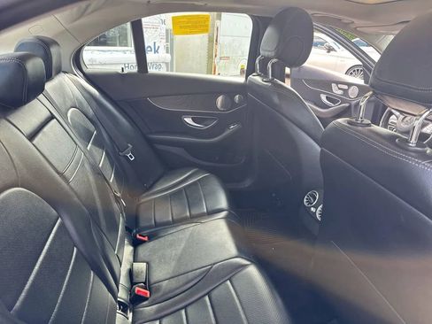 Used 2017 Mercedes-Benz C 300 C 300 4MATIC Sedan 4D image 27