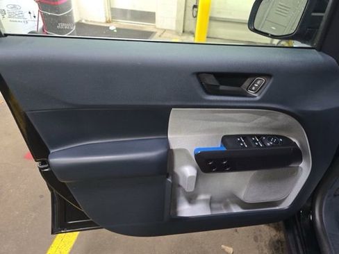 Used 2025 Ford Maverick XLT w/ XLT Luxury Package image 16