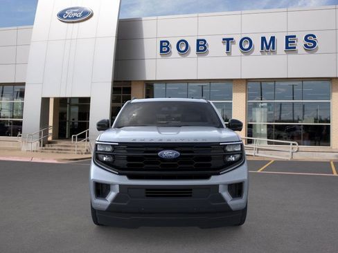 New 2025 Ford Expedition Active image 9