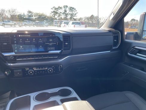 Used 2025 Chevrolet Silverado 2500 LT w/ Texas Edition image 24