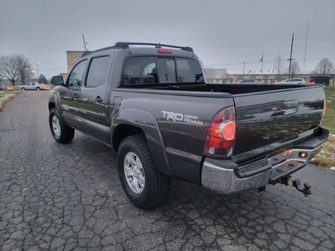 Used 2012 Toyota Tacoma 4x4 Double Cab image 12