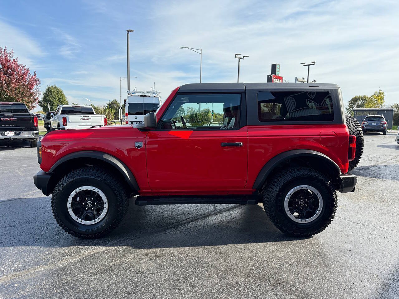 Used 2023 Ford Bronco Big Bend w/ Sasquatch Package AWD/4WD image 4