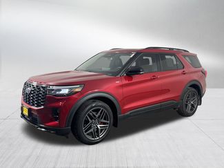 Used 2025 Ford Explorer ST-Line w/ Premium Package video 3