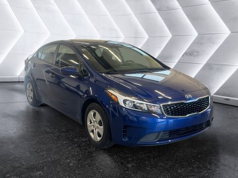 Used 2017 Kia Forte LX image 1