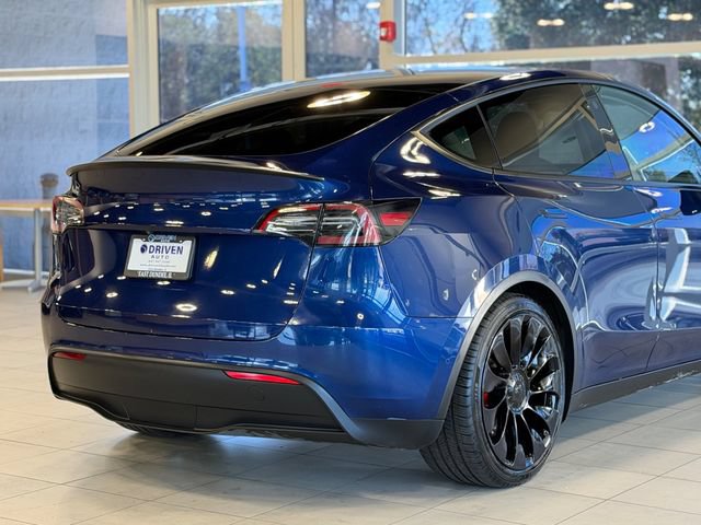 Used 2022 Tesla Model Y Performance AWD/4WD image 11
