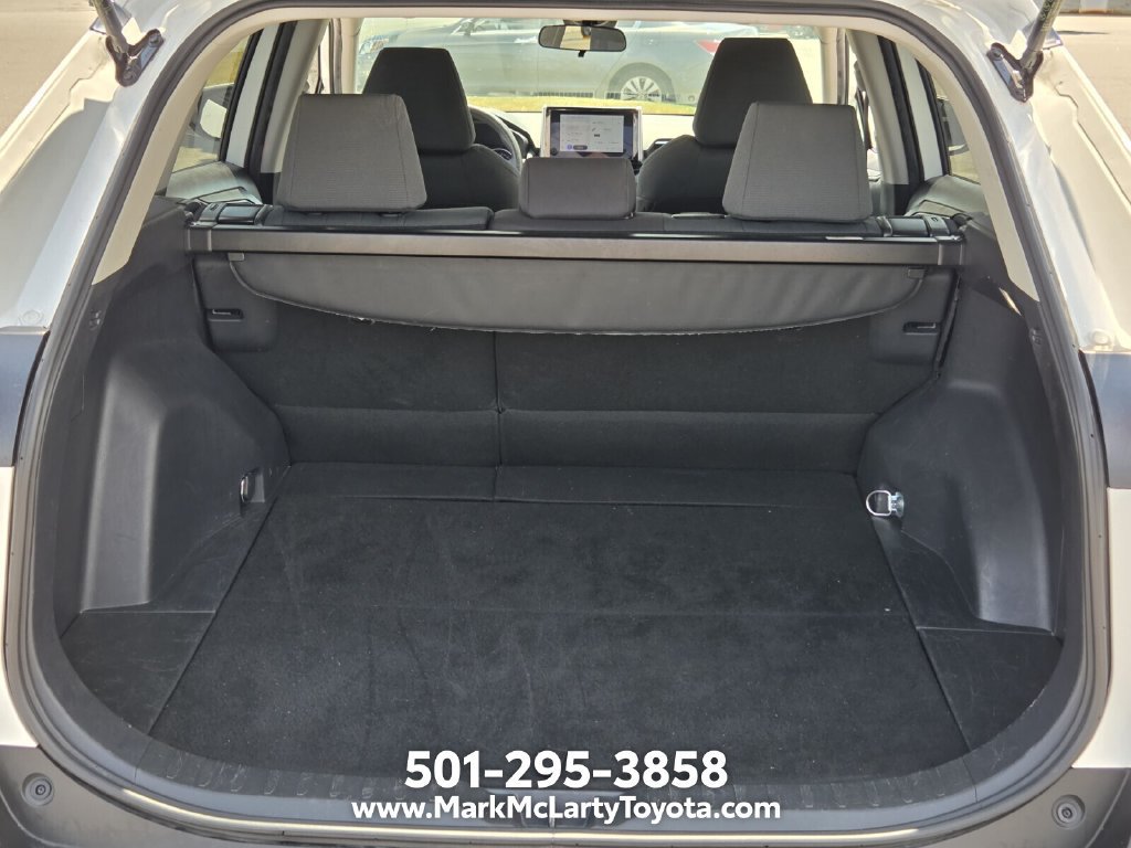 Used 2025 Toyota RAV4 XLE AWD/4WD image 13