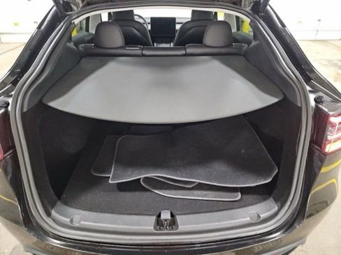 Used 2023 Tesla Model Y Long Range image 17
