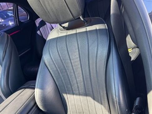 Used 2022 Mercedes-Benz S 580 4MATIC Sedan w/ AMG Line Package image 22