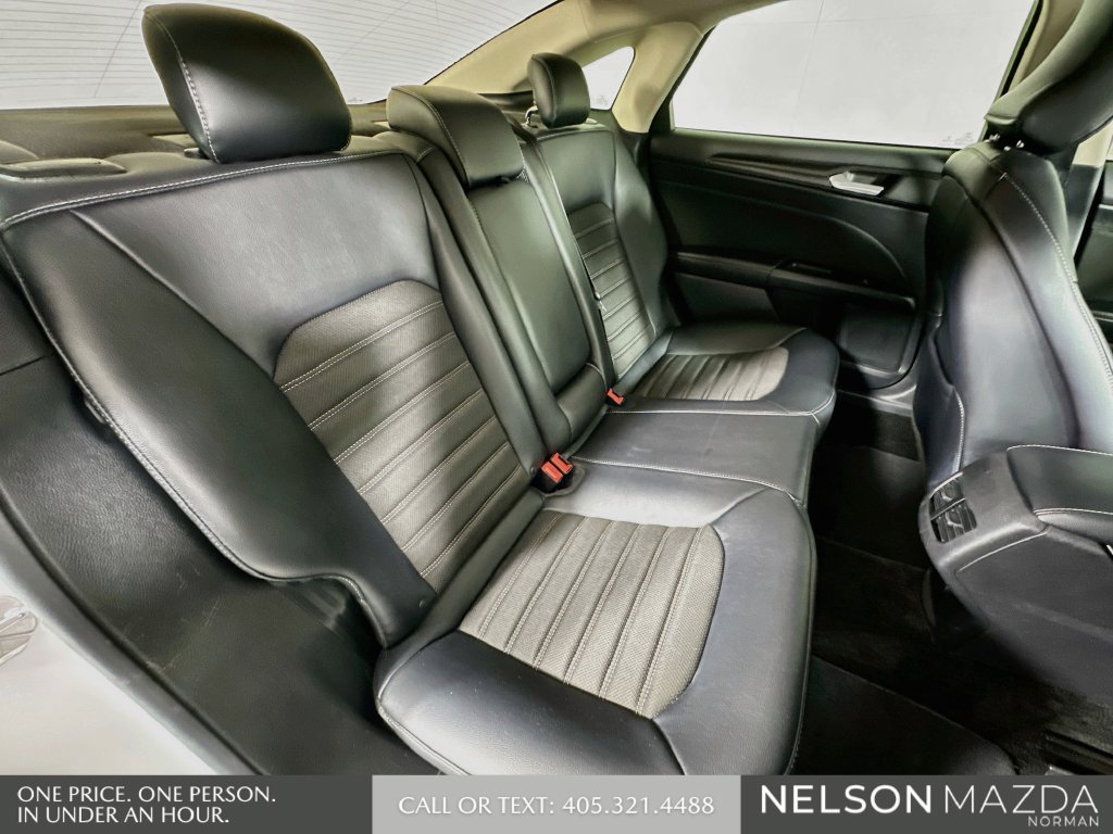 Used 2018 Ford Fusion SE w/ Equipment Group 201A FWD image 25