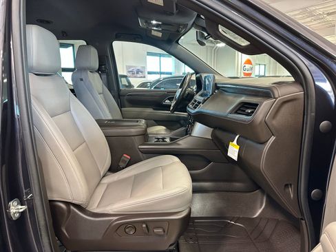 Used 2022 Chevrolet Tahoe Z71 w/ Max Trailering Package image 46