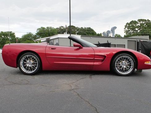 Used 1998 Chevrolet Corvette Convertible image 12