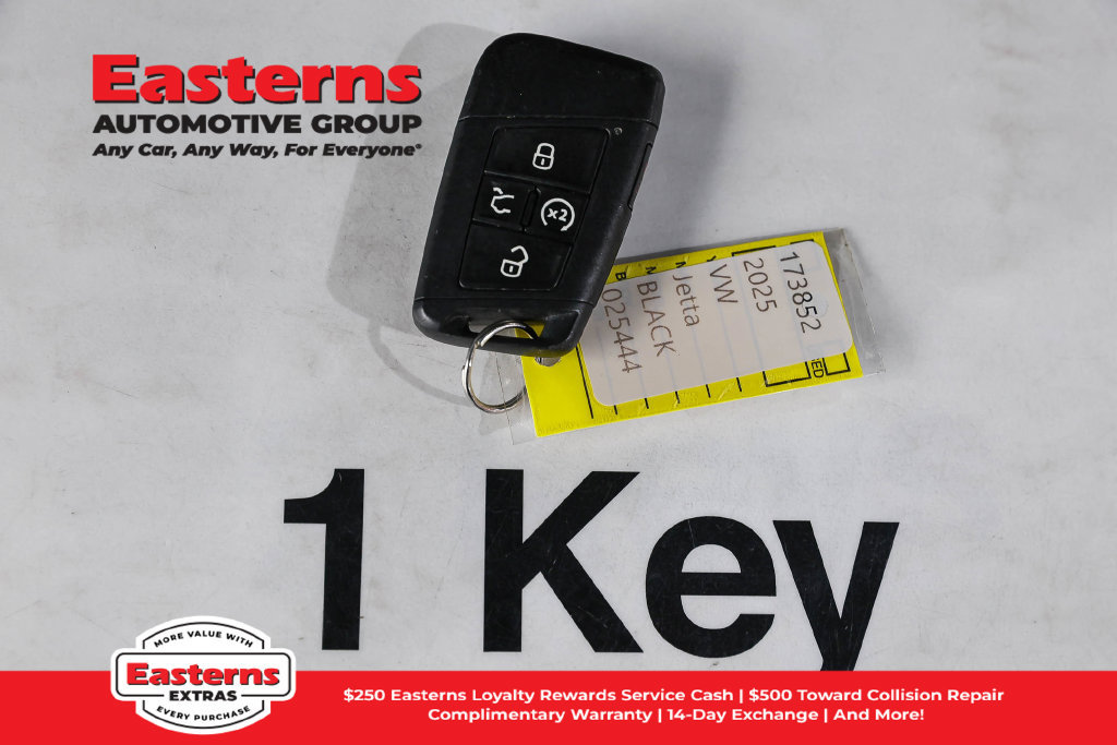Used 2025 Volkswagen Jetta SE FWD image 25