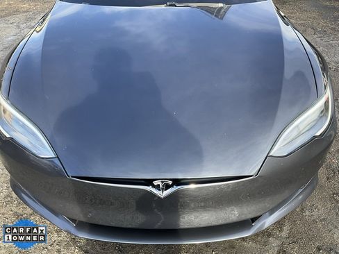 Used 2019 Tesla Model S 100D image 91