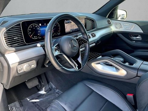 Certified 2025 Mercedes-Benz GLS 450 4MATIC image 14