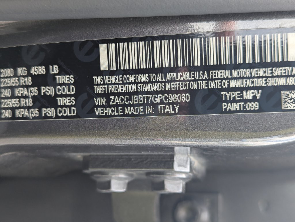 Used 2016 Jeep Renegade Latitude AWD/4WD image 34