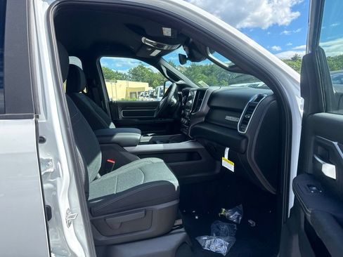 New 2026 RAM 2500 Big Horn AWD/4WD image 25