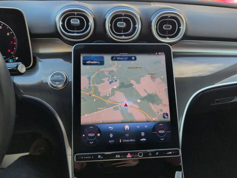 Used 2025 Mercedes-Benz C 300 4MATIC Sedan image 24