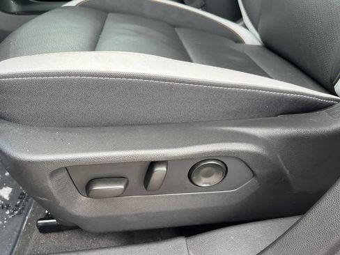 Used 2025 Buick Envision Sport Touring AWD/4WD image 16