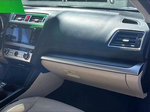 Used 2017 Subaru Legacy 2.5i Limited AWD/4WD image 17