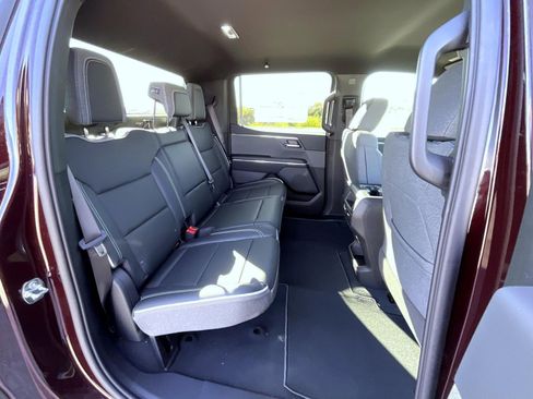 New 2026 GMC Sierra EV Elevation w/ LPO, Elevation Dark Package image 19