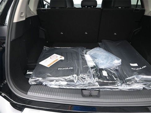 New 2026 Nissan Rogue SV w/ SV Premium Package image 33